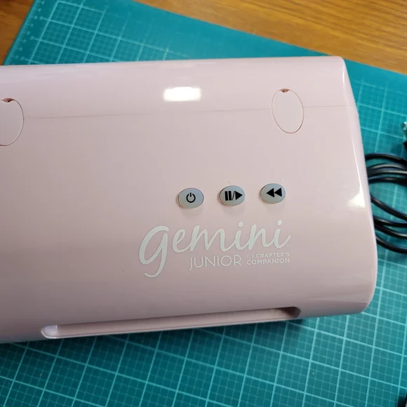 Craft Gemini Junior Pink Electronic Cutting Machine - Picture 1 of 5